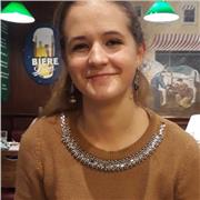 Je suis étudiante à Louis-le-Grand en prépa littéraire et ai obtenu un double-diplôme allemand. J'ai donc un niveau C1